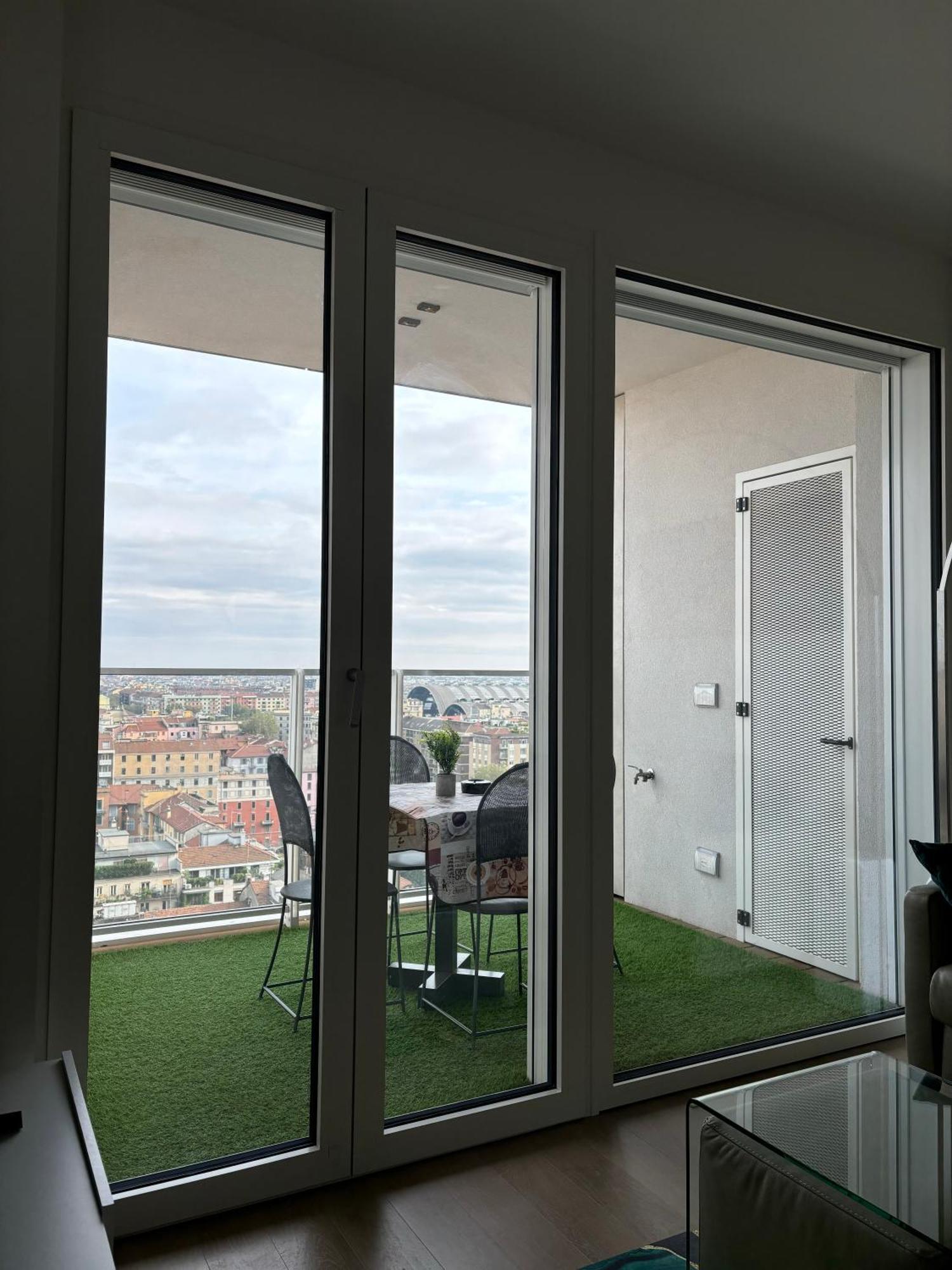 Torre Milano Skyview Suite Gym Pool & Rooftop Екстериор снимка
